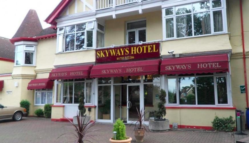 Skyways Hotel Slough Eksteriør billede